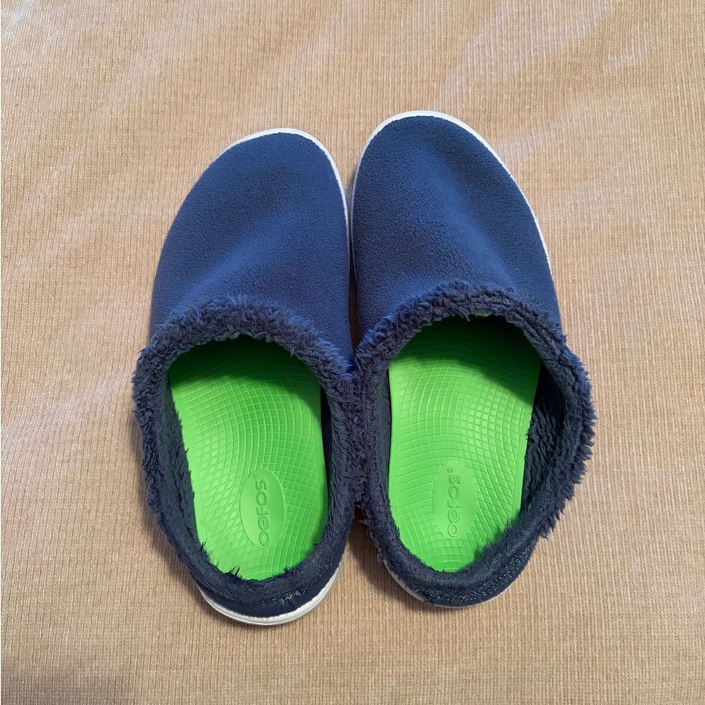 Oofos Slippers